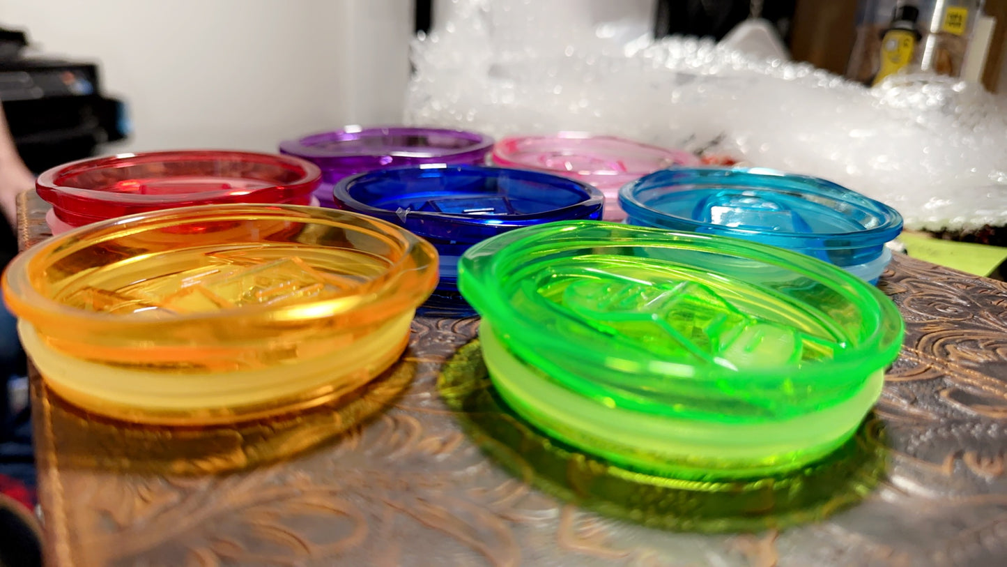 COLORFUL LIDS