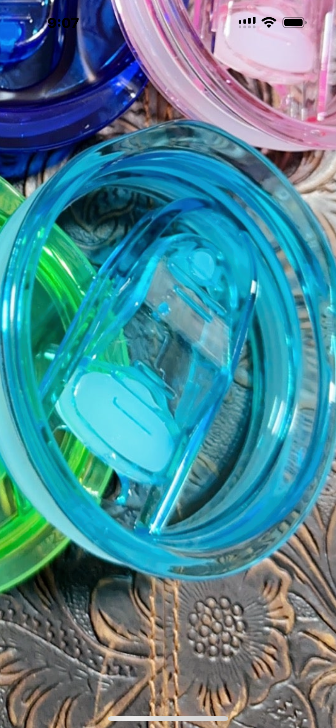 COLORFUL LIDS