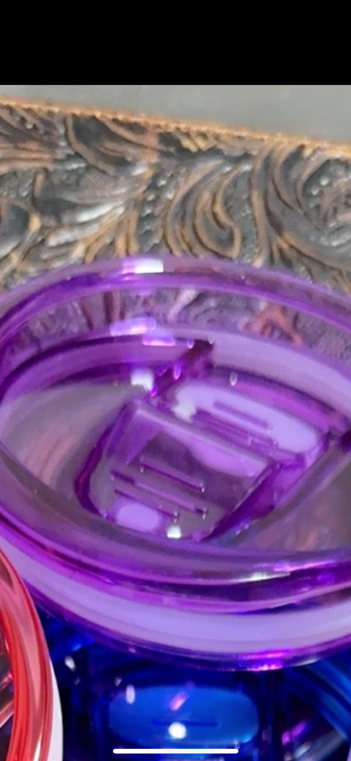 COLORFUL LIDS